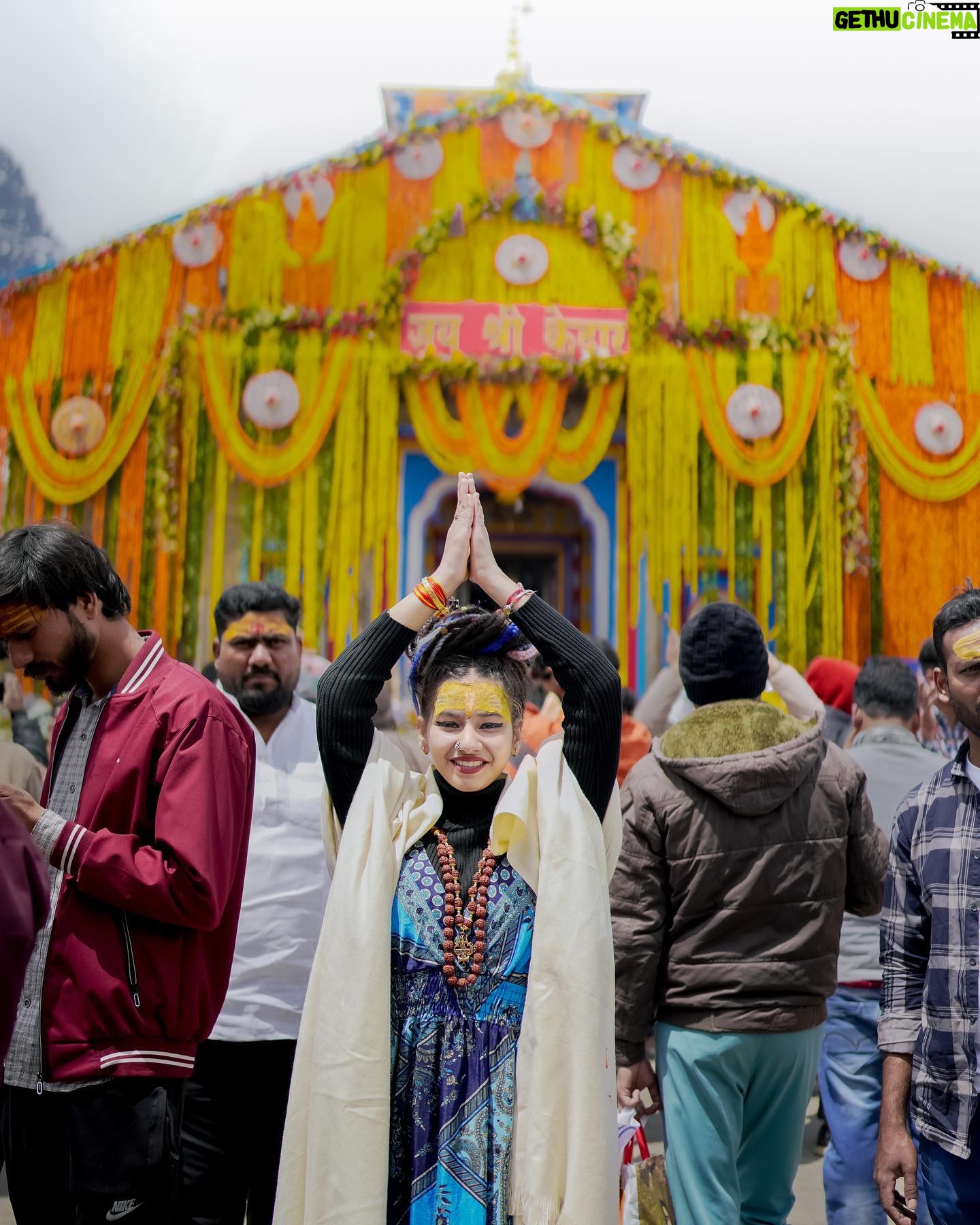 Tanu Rawat - 381.9K Likes - Jai shri Kedarnath ❤️🙏🏻
.
.
.
#bhole #bholenath #shiv #uttarkhand #mahadev #baba