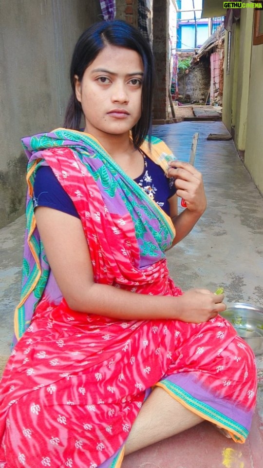 Tejaswini Nayak - 24K Likes - Chi chi ghara kou jogonikhia deinahananti😂😂😂😂
.
.
.
#odiacomedy #odisha #foryou #odiareels #trendingreels #viral #instagood #instagram #insta_girl_teju