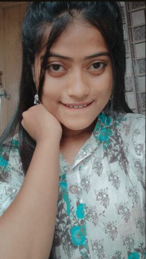 Tejaswini Nayak Instagram - Tring tring ❤️
.
.
.
#foryou #insta_girl_teju #instagood #instagram #viral #trendingreels #instamood #odiareels