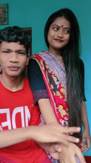 Tejaswini Nayak Instagram - Lamba beni gita mo thu heithila 🥰😜
.
.
.
#odiacomedy #insta_girl_teju #instagood #instagram #viral #odiareels #trendingreels #trending