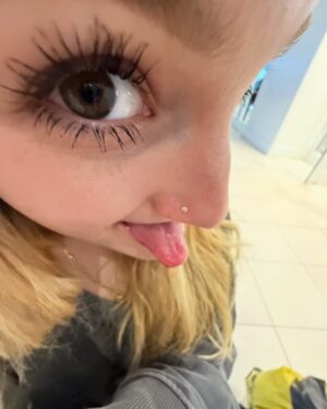 Teri Polo Instagram - It’s my daughter’s 17th birthday today…
I was going to post something earlier but I was busy having one of the best days ever together with her. 
I was going to post a beautiful picture of her but she doesn’t like any picture of herself. She said I could post this one…
I was going to write something deep and meaningful, tell all of you how extraordinary she is…
The simple truth is…she’s my daughter. For me, that is all I need to say. She is my mother’s granddaughter. My love her has no words, no definition, no limit, no understanding, no boundaries…

You are my sunshine, forever. 
You are magical. 
You are everything. 
You are my beebles. 
You are my baby girl. 
I love you, infinitely 

12/20/2007
3:02pm PST