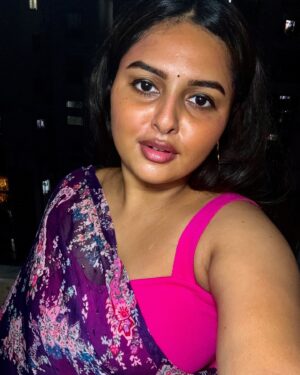 Thamizhvani Instagram - Too glam to give a damn & Dancing with lights too 🤩🥳

#selfietime #fyp #instapost 
#lightsup #diwali