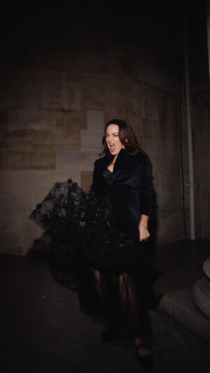 Triona McCarthy Instagram - This is known as my “Sanity Saving” outfit as it works for soo many occasions & never lets me down.
I’m ditching the usual festive hues & diving headfirst into the all-black trend that’s taking 2024 by storm! 🖤 Because let’s be real, nothing says “I’m here for the drinks & drama” quite like an all-black ensemble. 🫢

My TOP TIP when wearing all black is to mix those textures like you mix your Christmas 🥮—go for matte & shiny for a look that’s as interesting as my nutty neighbours holiday stories. 
💅💎 And don’t forget to accessorize! A bold lipstick or beaded bag can take your outfit from “meh” to “Merry Christmas, darling!” 
And if you only buy ONE thing this season-get yourself these chic yet seriously comfy FLAT shoes-no walk of shame-stride with pride 💃🏻 
Check out my stories or my highlights for links to everything ✨
AD