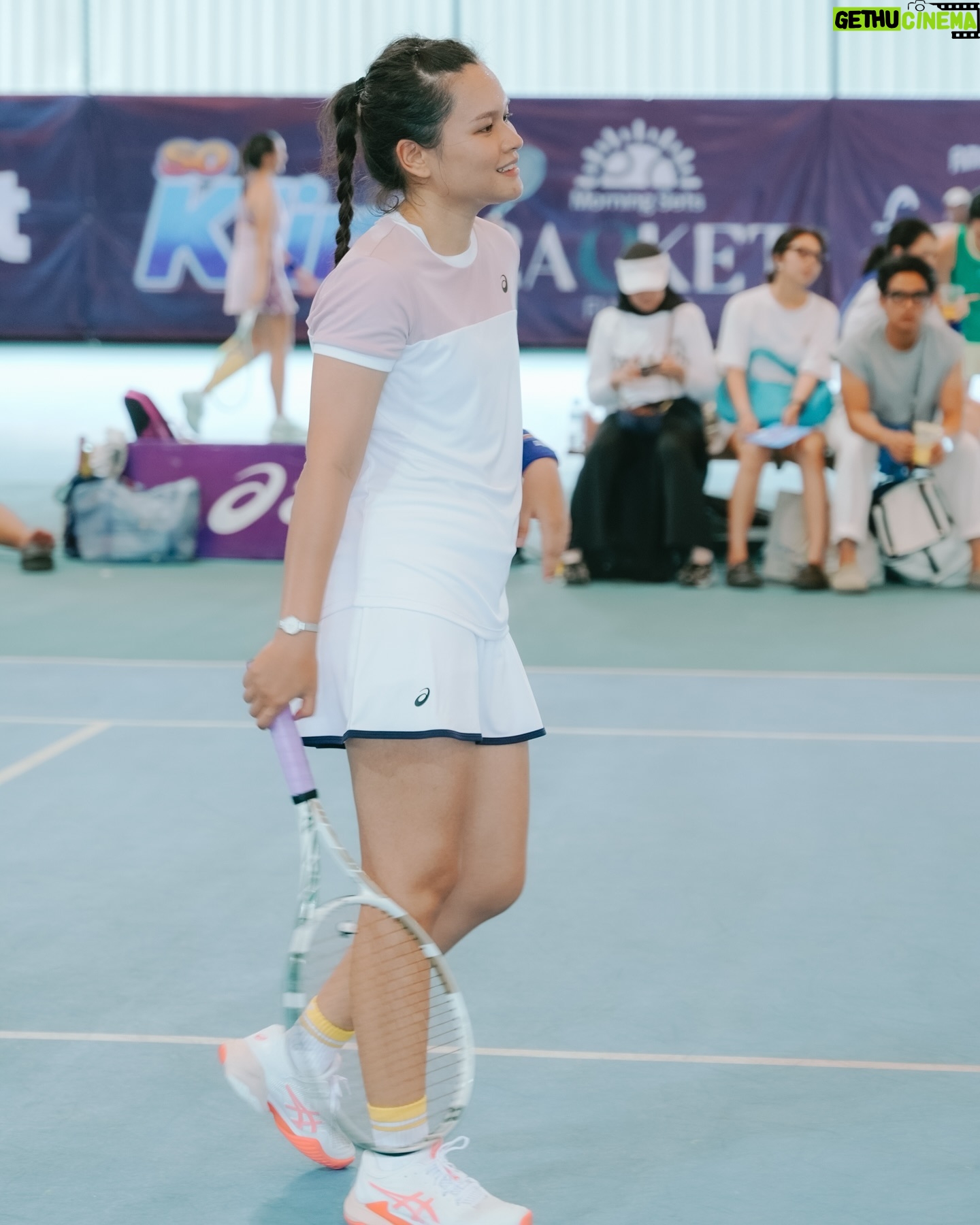 Twinda Rarasati - 1.8K Likes - wearing @asicsid for more stability & better flexibility 💙🎾