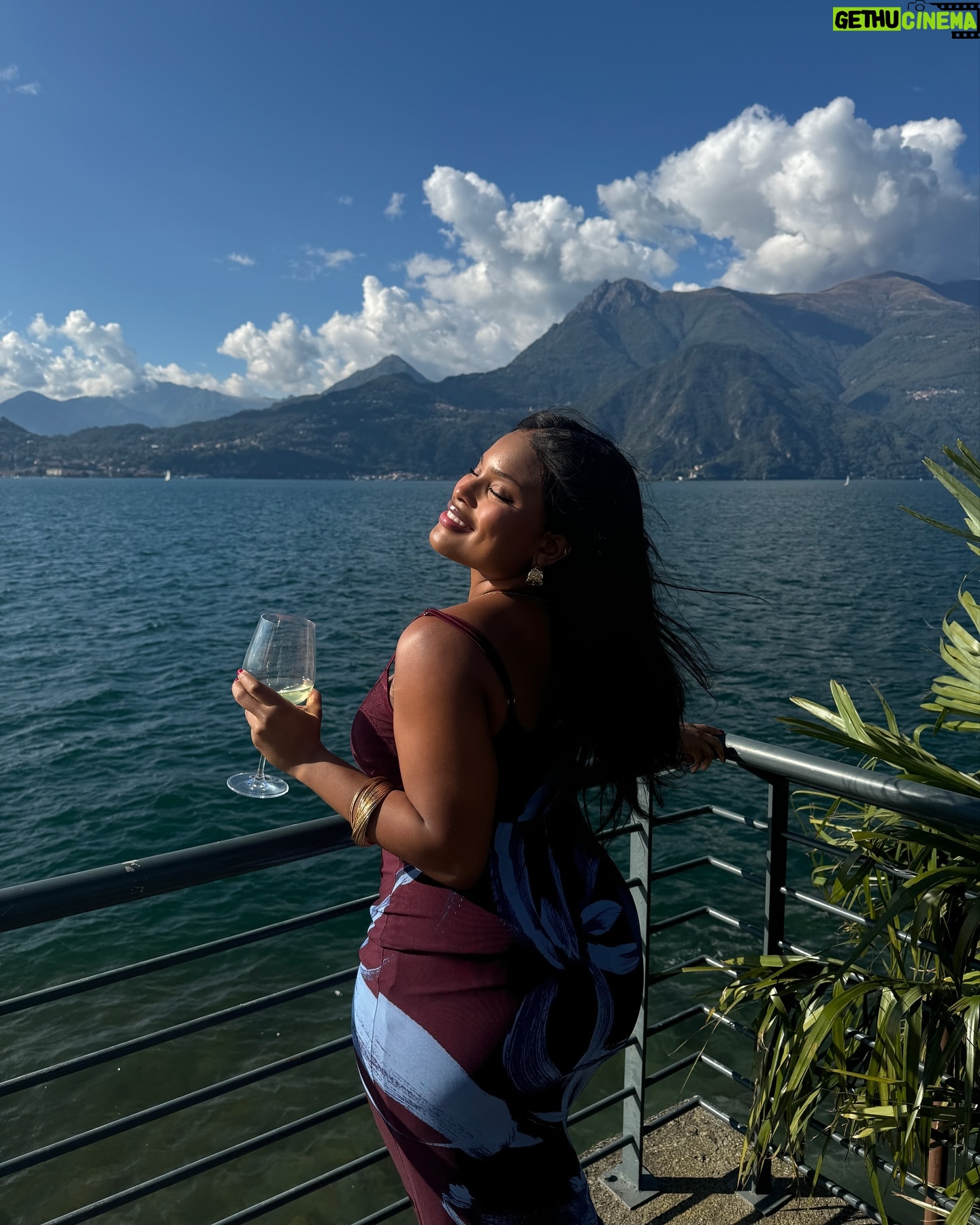 Tyla Gomez - 1.8K Likes - “How do I deal with rejection? I’m dealing with a lot of rejection right now….”
dress @peppermayo