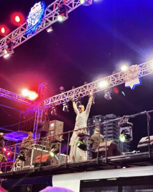 Uroosa Khan Instagram - Last night from @redbullpakistan Off The Roof 🔥🚀💙

#hasanraheem #redbull #givesyouwings #fairsshafi #youngstunner #concertnight #nightvibes #octoberdump