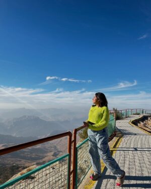 Uroosa Khan Instagram - Forever that girl obsessed with God’s creations⛰️🌱

📍 Gorakh Hill Station

#gorakh #gorakhhillstation #sindh #pakistantourism