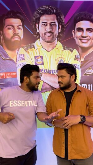 VJ Siddhu Instagram - A big day - Match day ❤️ #mivscsk - @officialjiocinema commentary la sandhippom friends🙌🏼
.
#ipl #ipl2024 #csk #mi #mivscsk #elclassico #vjsiddhuvlogs #harshathkhan #commentary #brothers