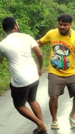 VJ Siddhu Instagram - Vibe bunnu (bun🍘) 🤣🔥 
.
#vibe #instareels #pradeepcuts #editorpradeep #pradeepramachandran #vjsiddu #vjsiddhuvlogs #srilankaseries #tamilvlog #harshathkhan #trending #dance #edit #cuts