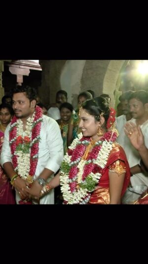 VJ Siddhu Instagram - 😍😍😍 @vjsiddhu_official 

#life #partner #marriagegoals #culture #husbandwifelove❤️👩‍❤️‍👨❤️ #2018 #madurai #meenashiammantemple