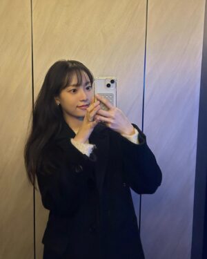 YENA Instagram - 12월 zip.❄️🎄