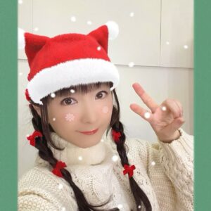 Yui Horie Instagram - .
メリークリスマス🌲✨
素敵なイブとクリスマスを！