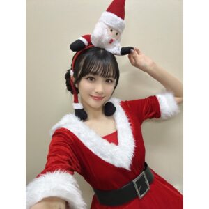 Yuina Instagram - ☃︎𖢔𓍄𓃕𝕄𝕖𝕣𝕣𝕪 ℂ𝕙𝕣𝕚𝕤𝕥𝕞𝕒𝕤𓍄𓃕︎𖢔☃︎

第2部は結那サンタバージョンまとめっっ！！！！🎅
いやぁ！今日ほんっとうに楽しすぎましたね👏💞

でもねでもね、
もうすでにゆいなかまに会いたくなっちゃってる🥺✨

はやくまたFCイベントやりたいですっっ！！！🥳
みなさん優しすぎて、ステージ上がってくださった皆さんも
ノリ良くて！笑いの絶えないクリスマスでした🤣🤣

みなさんもはぴ はぴ はっぴー♪な時間は過ごせましたか？？
クリスマス…ひとりぼっちにさせないよーーーー！！！💞

また一緒に過ごそうね✌︎ 

グッズも身に付けてくれてありがとおおおお🥰

ーーーー

会えなかったみなさんも次は会えるかなっっ！！✨
いつでも待ってるので！またいつか会いましょうね🤭💞

 #ゆいなかまとめりくり #MerryChristmas #めりくり
 #サンタ #コスプレ #サンタ衣装 #ファンクラブ #イベント