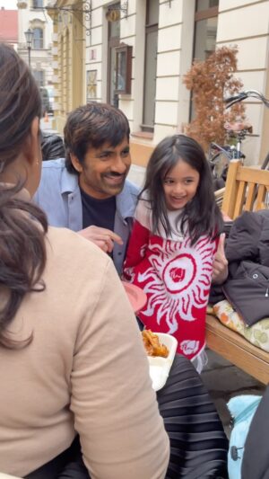 Zara Zyanna Instagram - “The combination of coolest weather and coolest bond.” 

Pov: They were really adorable in person. 
Real over Reel 😍🥰

Thank you so much @raviteja_2628 garu for treating her as your own 😍 what more could we ask for? 

Right from Greeting her everytime he sees her, warm hugs, giggling with her, tolerating her curious questions to answering them with patience as parents we really appreciate it. 😍🥰

Ps: Just that Zara could hardly speak cause it was freezing 🥶 Thermals didn’t support much 😑

#eaglememories #eagle #raviteja #debut #telugucinema #memories