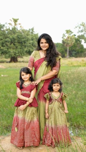 Zara Zyanna Instagram - How about this twinning combo?? 😍
Outfit: @disha_creationz ✨

Celebrate togetherness in style! 

Discover beautiful festive family combo outfits and create unforgettable memories! 🎉

Shop now at www.dishacreationz.com!