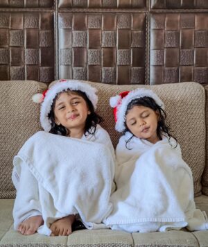 Zara Zyanna Instagram - Merry Christmas Everyone! 🎄

Another year of naughtiness caught in frame. Can you spot the remote though? 🤣😂🫣

Outfit courtesy anyone?? 😂♥️