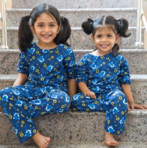 Zara Zyanna Instagram - What’s your favourite print? 
While our kids are Sonic fans .. us parents are still craving for Mickey Mouse ♥️

Outfit: @mithra_trendy6