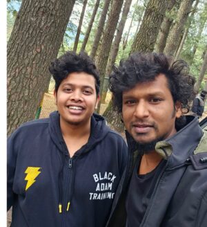 irfans view Instagram - Thrilled to meet @lokesh.kanagaraj bro! 

#Leo #kashmir #vlog