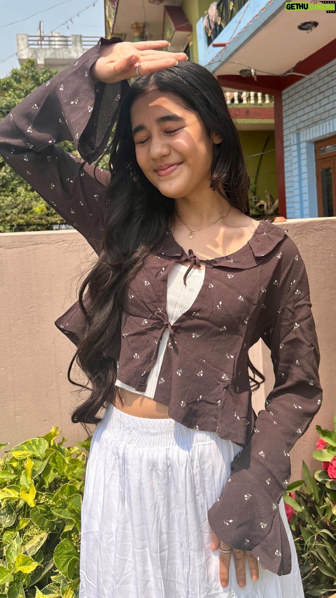 Aakriti Sharma - 72.2K Likes - Love this song @shehnaazgill di ✨
Dhup lagdi ✨❤️🌸
#dhuplagdi ❤️ #instareel #aakritisharma #trending #reel #instagram