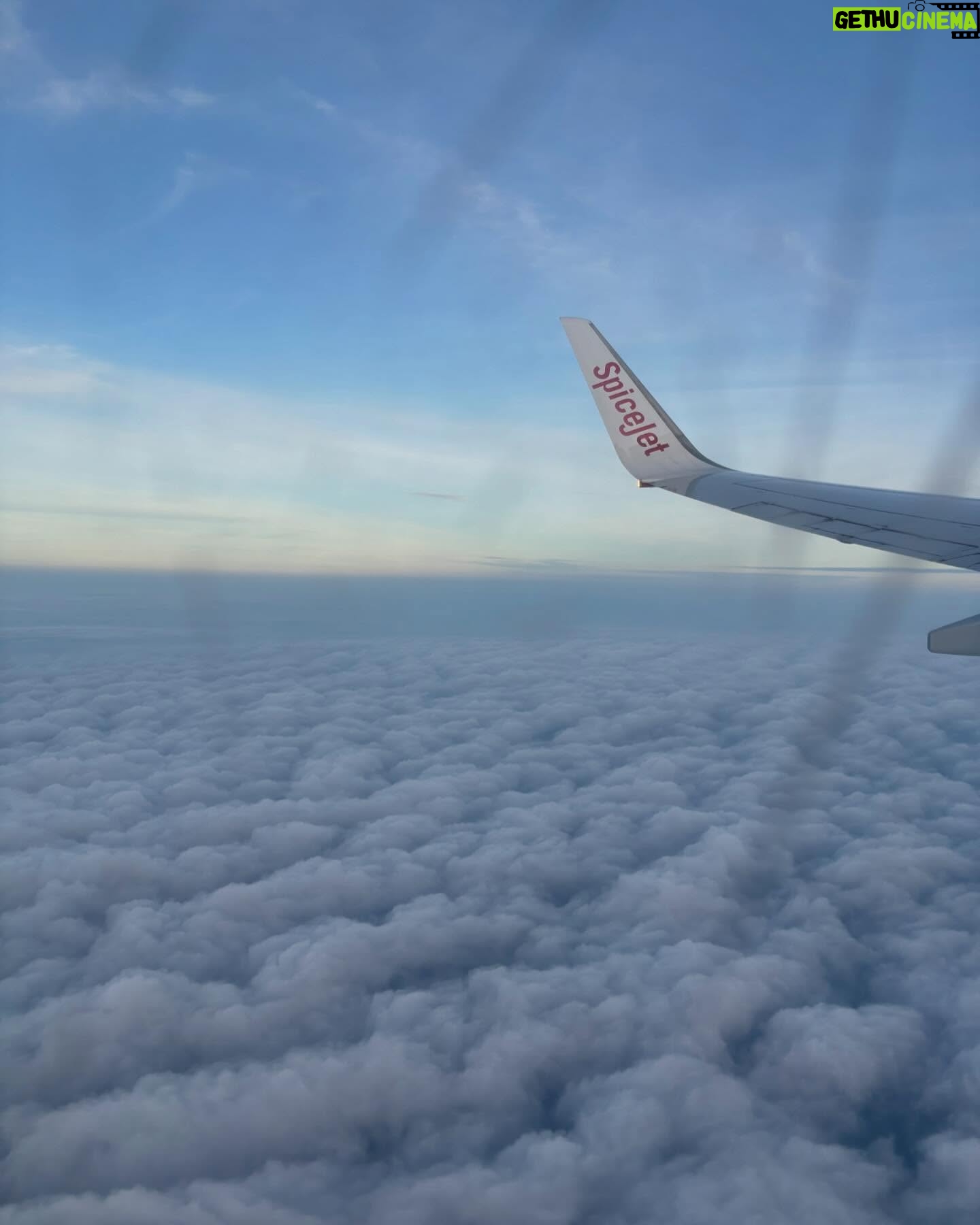 Aakriti Sharma - 31.4K Likes - Somewhere in the sky ✈️✨❤️
#travelgram #aakritisharma