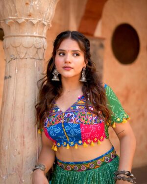 Aashi Sahni Instagram - Ab dushmani nibhayenge, pyar se ~ Leela

Wearing @prachithelabel 
📸 - @cinematicwalaa 
Hair-  @hairbyrashi 

#explore #foryou #fyp #navratri #garba #ramleela #deepikapadukone #bollywood #sanjayleelabhansali #chaniyacholi #girls #dandiya #festival #festive #vibe #indian #ethnic