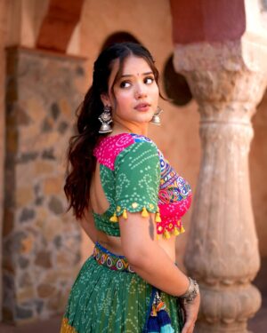 Aashi Sahni Instagram - Ab dushmani nibhayenge, pyar se ~ Leela

Wearing @prachithelabel 
📸 - @cinematicwalaa 
Hair-  @hairbyrashi 

#explore #foryou #fyp #navratri #garba #ramleela #deepikapadukone #bollywood #sanjayleelabhansali #chaniyacholi #girls #dandiya #festival #festive #vibe #indian #ethnic