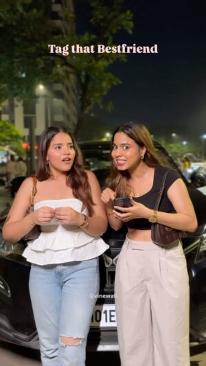 Aashi Sahni Instagram - Kya karu main iss ladki ka! 😓
.
.
#tagyourbestfriend #funnyreels #comedyreels #relatable #funnymemes #vines #vinewali