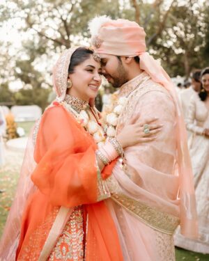 Aashna Shroff Instagram - tu hi mera Ghar 🧡