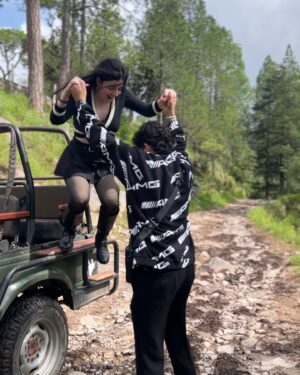 Aastha Shah Instagram - Laapata between the mountains 🌳⛰️

Top - @a.la.modebyakanksha