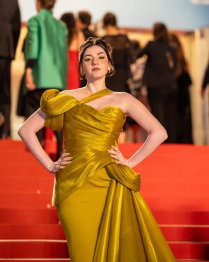 Aastha Shah Instagram - Greenest flag on the red carpet at Cannes❤️

Outfit: @fouadsarkisofficial @maison7dubai
Earrings: @isharya
Rings: @isharya @swarovski @rang_akankshanegi 
Cuff: @swarovski
Shoes: @oceedeeshoes
Styled by: @sabrinawhite98
Assisted by: @ashgkz @cosmo_bydivya
HMU: @kajolrpaswwan @kajolrpaswwanmakeupacademy 

Thank you @brut.india for the best day❤️