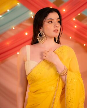 Aastha Shah Instagram - The only time of the year I love dressing up🥰 

Happy Diwali Fam✨🪔

Outfit - @designbyshweta 
Shot by @anmoltawde
Decor by @thedecorcycle @thedecorcyclestudio