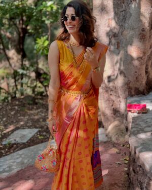 Abhidnya Bhave Instagram - Finally we all are taken!!!!✨🧿🫠🙏🏻🥰🎀
Welcome to the club mad girl!!! Here is wishing a super and happy married life to our very own “MAU”!
Dearest Pawan , welcome to the crazy club!

#yaarkishadi