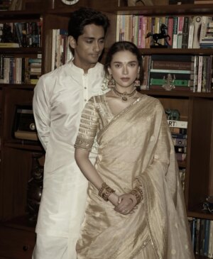 Aditi Rao Hydari Instagram - “You are my Sun, my Moon, and all my Stars…”

To being Pixie Soulmates for eternity…to laughter, to never growing up…

To Eternal Love, Light & Magic ❤️

Mrs & Mr Adu-Siddhu 💫