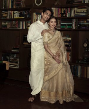 Aditi Rao Hydari Instagram - “You are my Sun, my Moon, and all my Stars…”

To being Pixie Soulmates for eternity…to laughter, to never growing up…

To Eternal Love, Light & Magic ❤️

Mrs & Mr Adu-Siddhu 💫