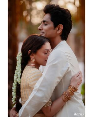 Aditi Rao Hydari Instagram - “You are my Sun, my Moon, and all my Stars…”

To being Pixie Soulmates for eternity…to laughter, to never growing up…

To Eternal Love, Light & Magic ❤️

Mrs & Mr Adu-Siddhu 💫