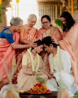 Aditi Rao Hydari Instagram - “You are my Sun, my Moon, and all my Stars…”

To being Pixie Soulmates for eternity…to laughter, to never growing up…

To Eternal Love, Light & Magic ❤️

Mrs & Mr Adu-Siddhu 💫