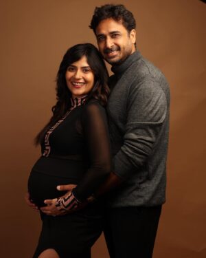 Aditi Sharma Instagram - Dear baby girl, 💌
Before you even entered this world, please know you were anticipated, prayed for, loved, cherished, and wanted.. 😇

She’s here and she’s fabulous..🧿🎀
Ur mesmerising baby fragrance, those tiny feet, tiny fragile fingers, sparkling eyes, gu gu’s and boo boo’s and the aura of ur existence has filled our life with anticipation of funntastic times ahead. 🎈
Gratitude to the universe to have blessed us the best of both worlds. 
Love …
#grateful 🙏💐