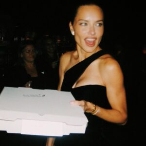 Adriana Lima Instagram - Celebrating with those who inspire