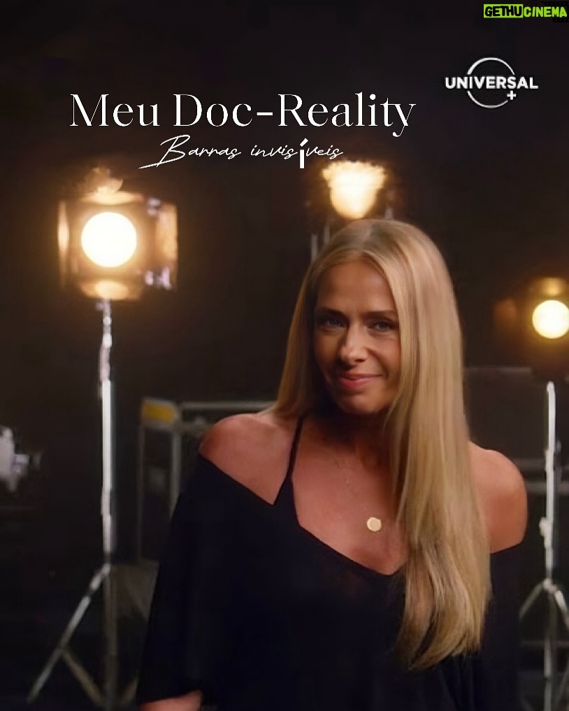 Adriane Galisteu - 120.9K Likes - Sou só gratidão neste ano que passou…. Encontros incríveis , muito trabalho , reencontros inesperados são tantas emoções…. O que eu espero para 2025? Que seja ainda melhor pra todos nós!!! Feliz ANO NOVO meus amores!