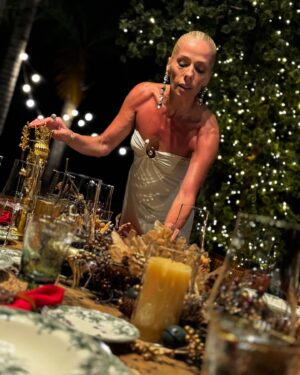 Adriane Galisteu Instagram - A melhor noite do Ano! Feliz Natal meus amores! 🎄✨ #merrychristmas #tksgod