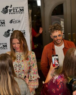 Adrianne Palicki Instagram - Looking back at an incredible premiere of #TexasCultHouse at the #AustinFilmFestival this past month!

A special thank you to our director & co-writer @TheJuliaBarnett for her visionary leadership, to the fantastic cast I had the privilege to share the screen with, and to everyone who came out to support us 🙏❤️

Stay tuned for more updates 💋

#IndieFilm #FilmPremiere