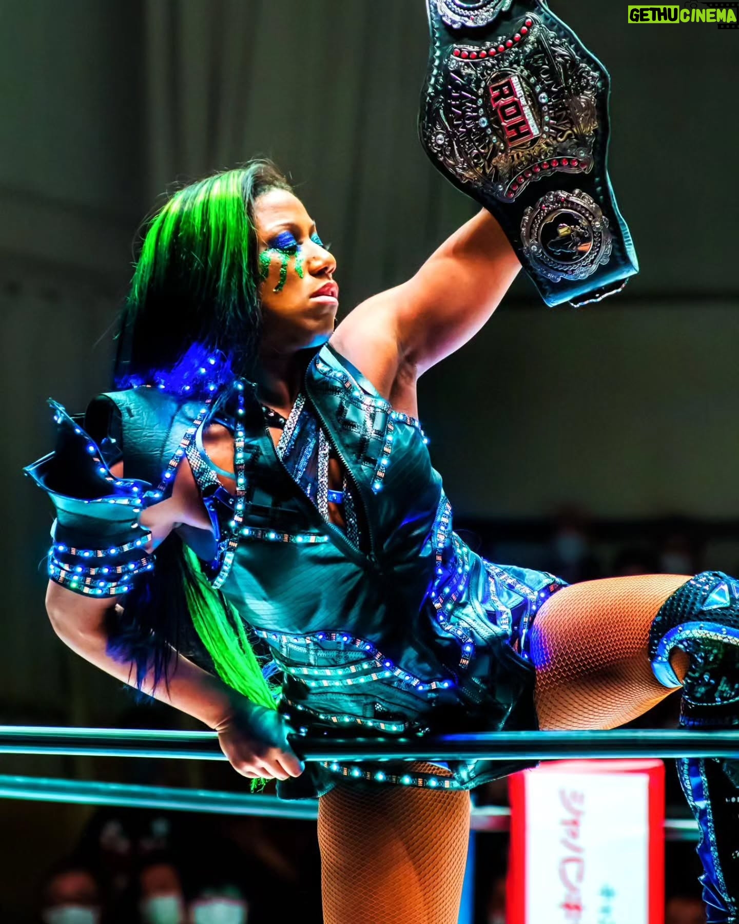 Adrienne Reese - 4.5K Likes - .@ringofhonor
I AM FOREVER!!!
#AmericanJoshi #FallenGoddess #MinionOverlord #TheInspiration #ForeverROHChamp #AthenaWorldTour