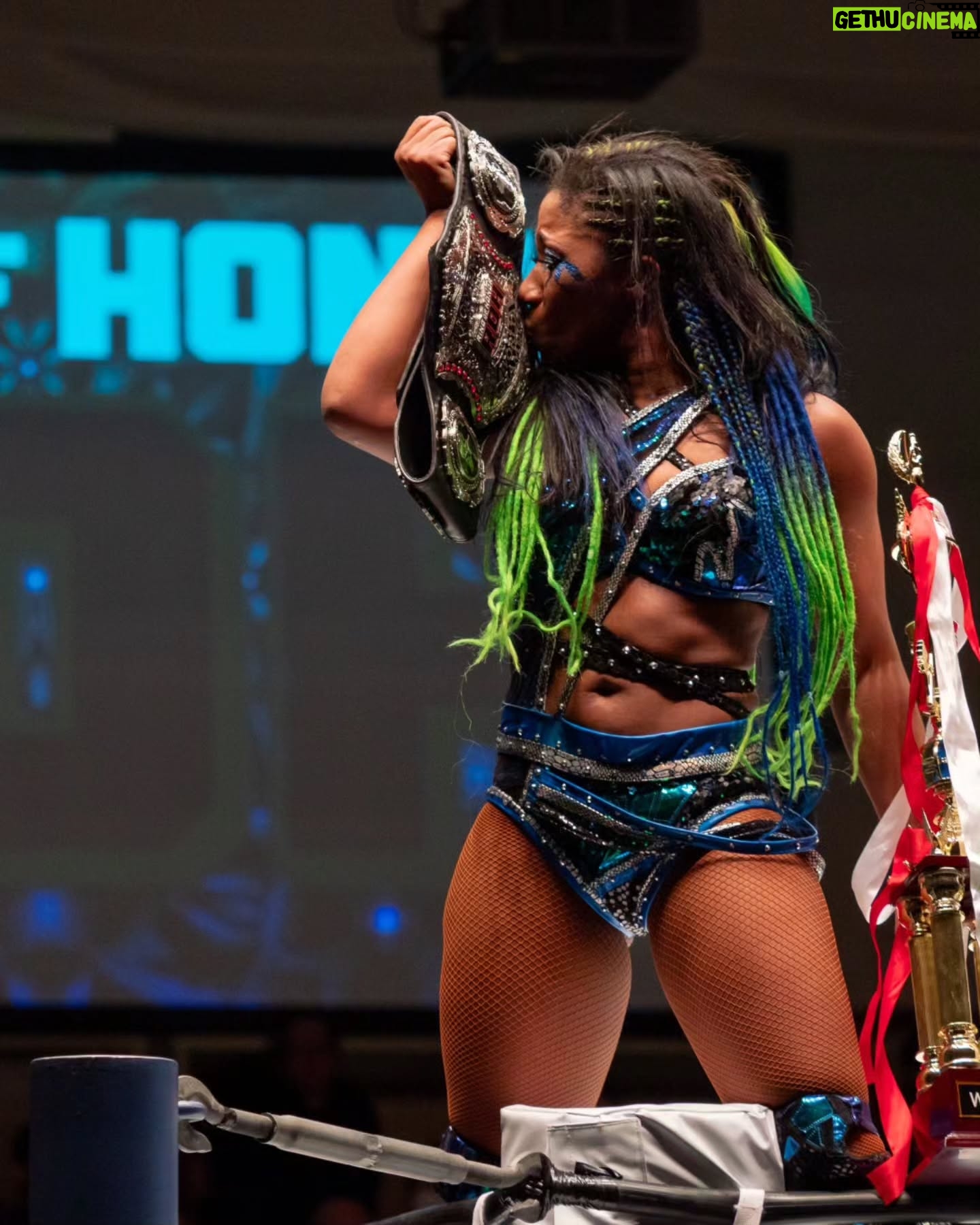 Adrienne Reese - 4.5K Likes - .@ringofhonor
I AM FOREVER!!!
#AmericanJoshi #FallenGoddess #MinionOverlord #TheInspiration #ForeverROHChamp #AthenaWorldTour