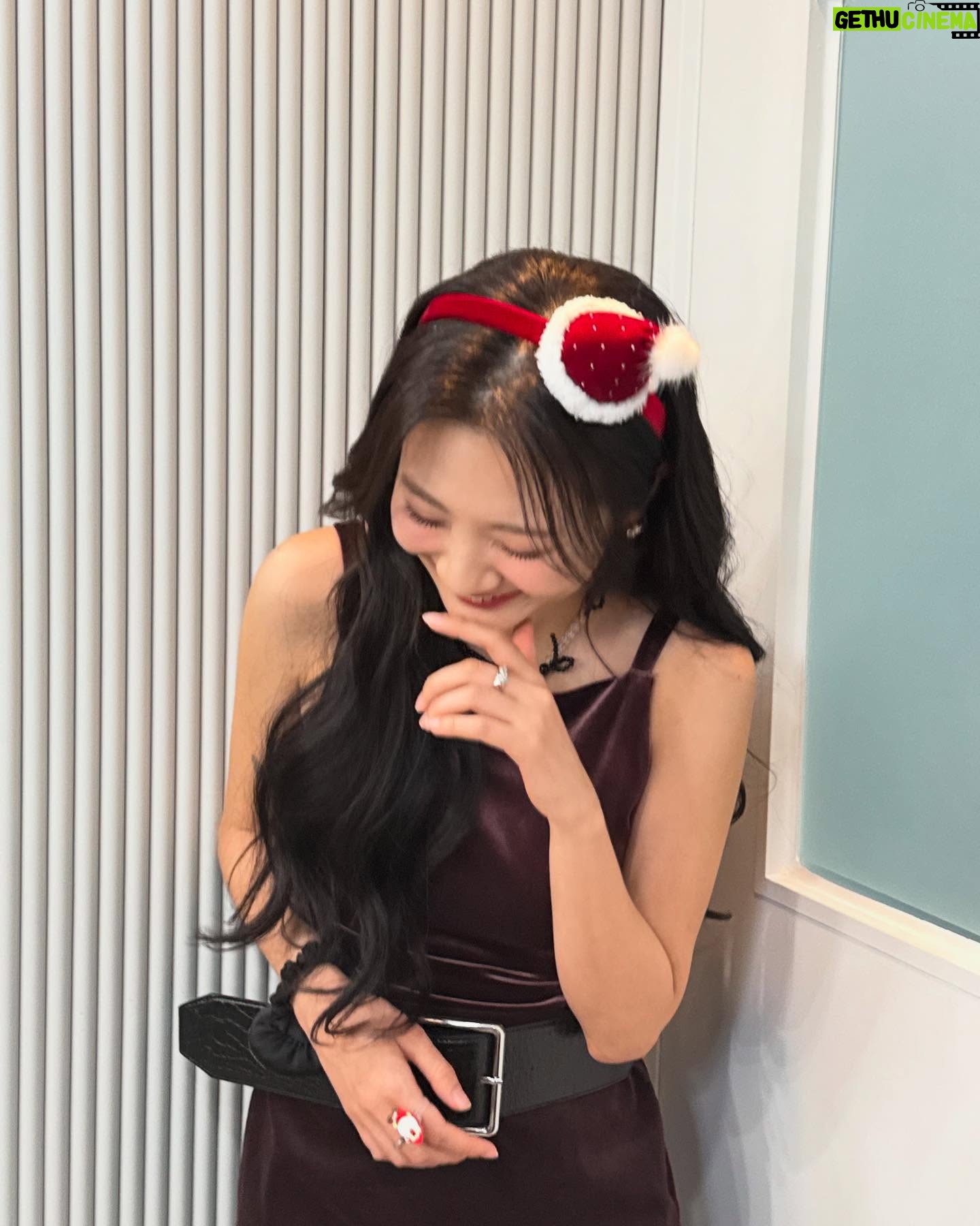 Ahn Ji-young - 21.5K Likes - 기록✏️