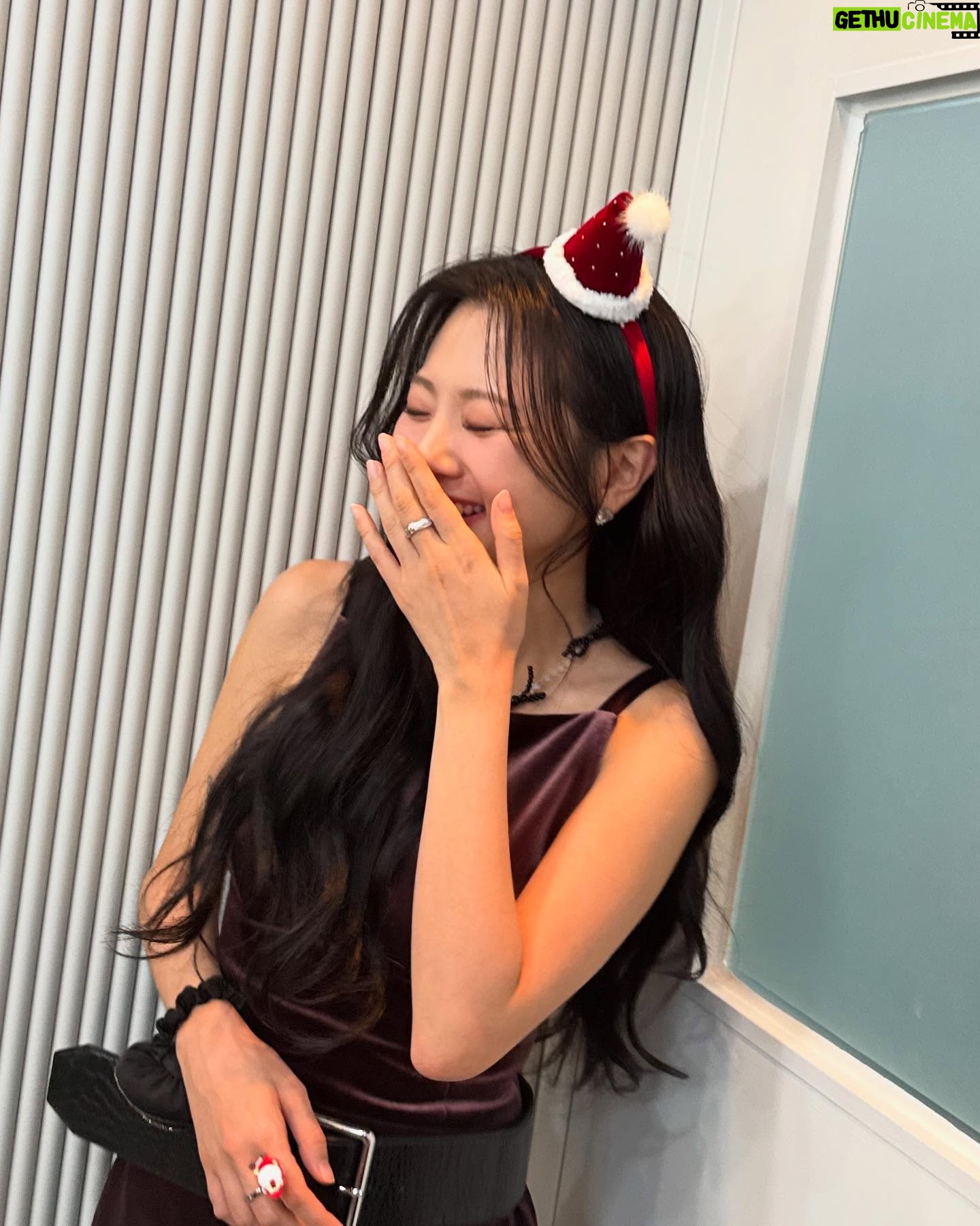 Ahn Ji-young - 21.5K Likes - 기록✏️