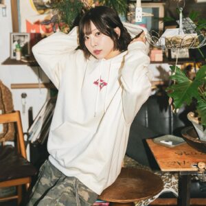 Aimi Instagram - 《予約発売期間: 9/26 18:00 〜 10/10 17:59》

#RADINEO #aimoriginal #パーカー声優