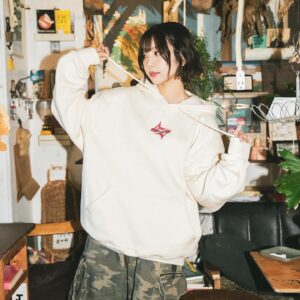 Aimi Instagram - 《予約発売期間: 9/26 18:00 〜 10/10 17:59》

#RADINEO #aimoriginal #パーカー声優
