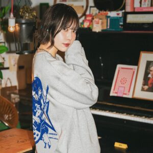 Aimi Instagram - 【AiM:Øriginal ✖️ RADINEO】

＼✨コラボアパレル情報解禁✨／

📢なんと再び60%さんでの発売です☺️

今回は私が普段愛用しているブランドさんとのコラボになります…♡♡♡

🔗https://www.sixty-percent.com/collaborations/202409-aimi-radineo_cl

予約は本日からスタート‼️
ぜひGETしてね〜っ‼️

《予約発売期間: 9/26 18:00 〜 10/10 17:59》

#RADINEO #aimoriginal #パーカー声優