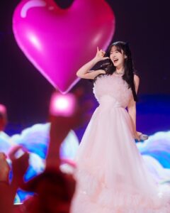 Actress Airi Suzuki HD Photos and Wallpapers January 2025