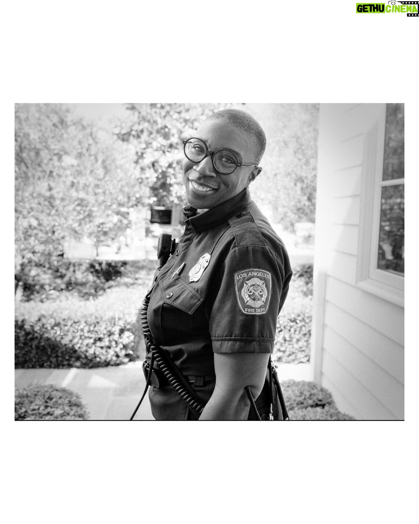 Aisha Hinds - 30.7K Likes - •| L I V I N G • T H E • D R E A M |• @911onabc
The people I get to work with make work not feel like work. ❤️
B/W 📷 by: @oliverstarkk